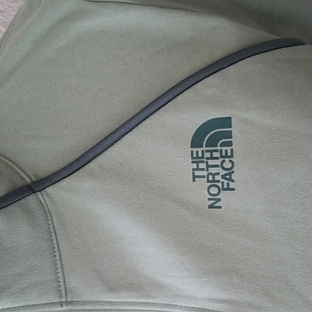 The North Face Sage Green Quarter Zip Long Sleeve Pullover - Picture 3 of 8